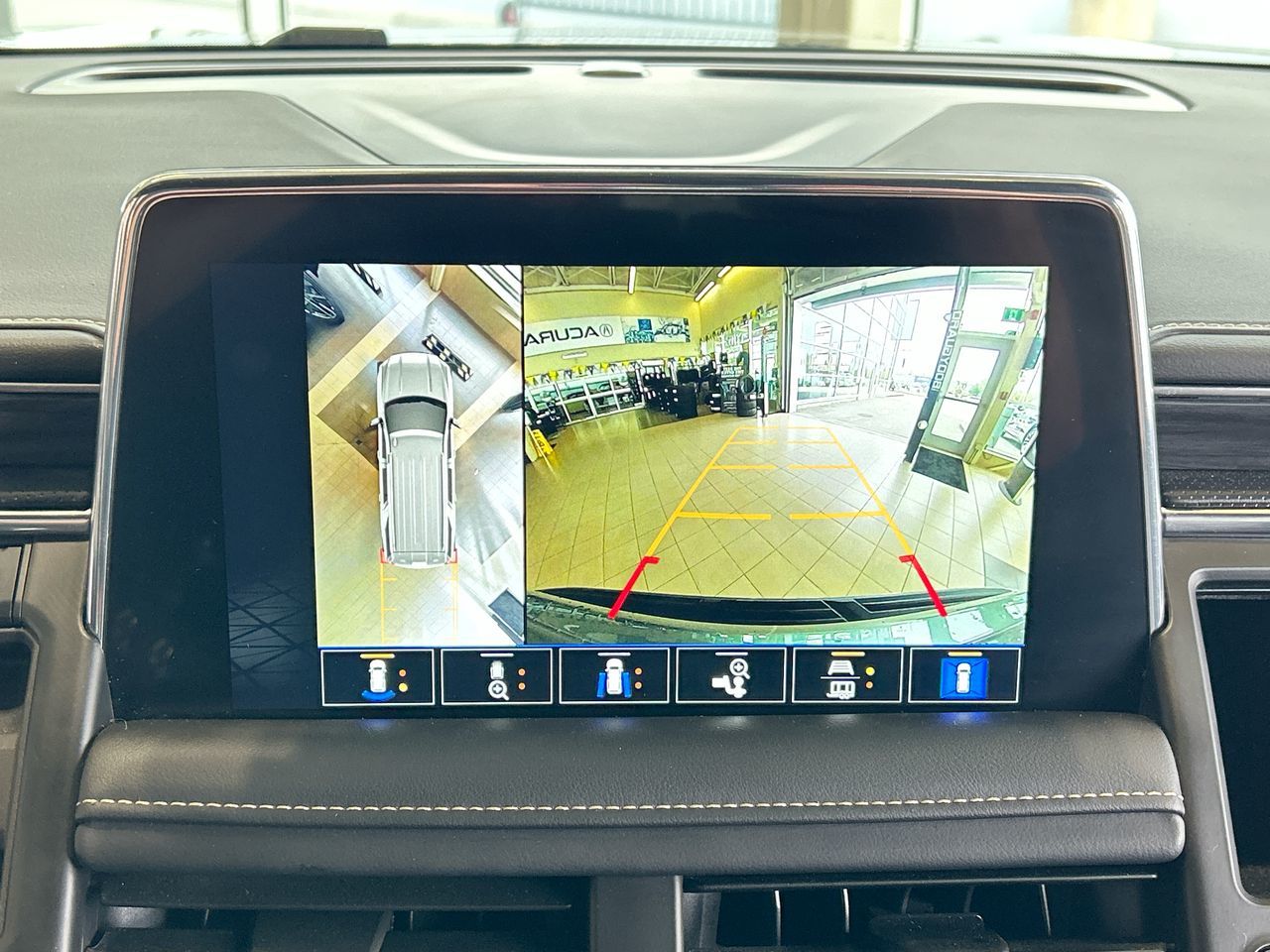 2024 GMC YUKON XL 4WD SLT in Langley, British Columbia