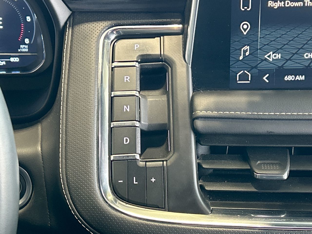 2024 GMC YUKON XL 4WD SLT in Langley, British Columbia