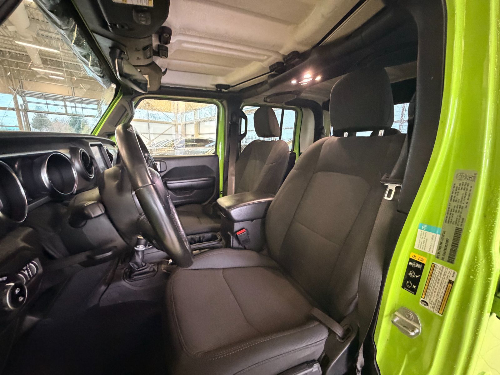 2021 Jeep Gladiator 4x4 in Langley, British Columbia