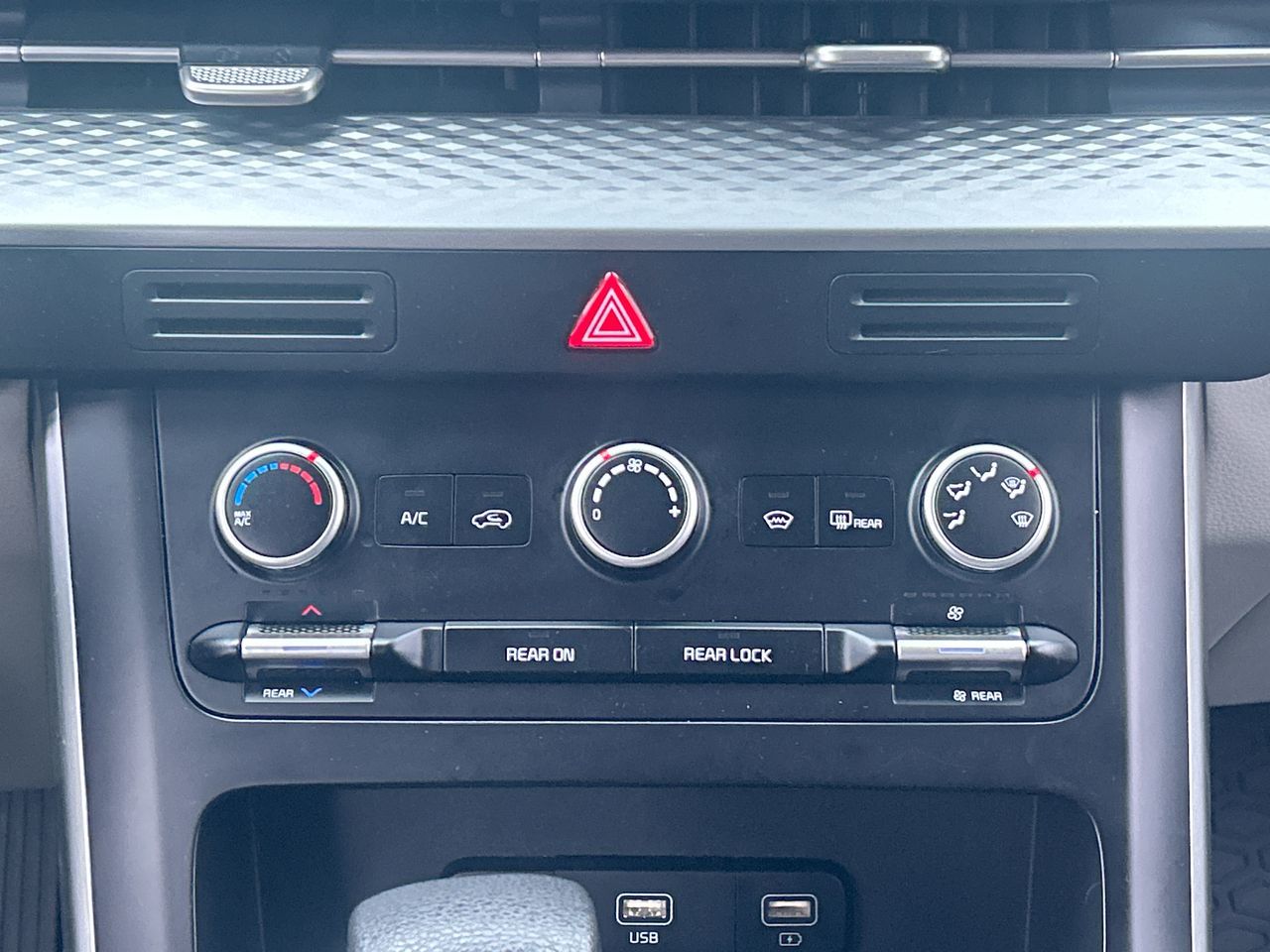 Kia Carnival  2023 à Langley, Colombie-Britannique