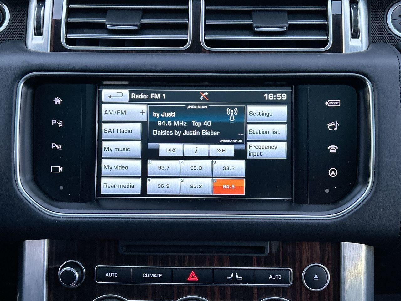 2016 Land Rover Range Rover in Langley, British Columbia