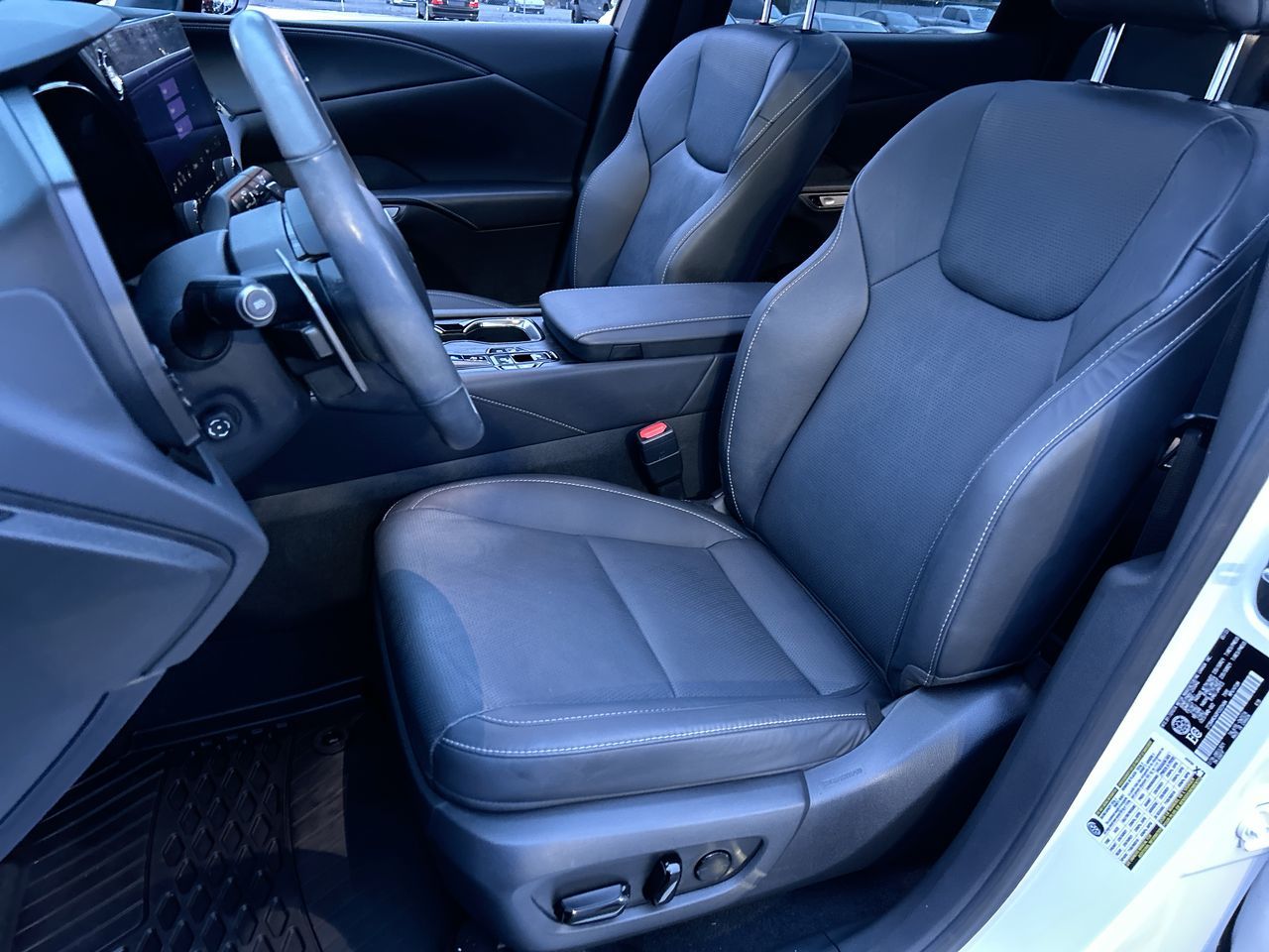 Lexus RX  2023 à Langley, Colombie-Britannique