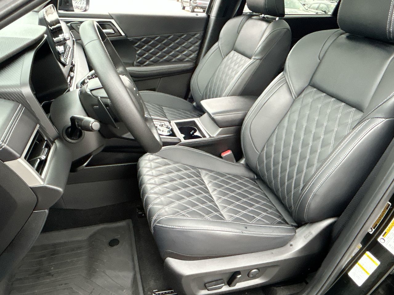 2024 Mitsubishi Outlander