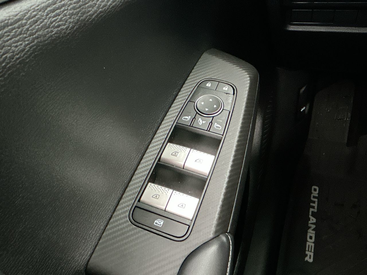 2024 Mitsubishi Outlander