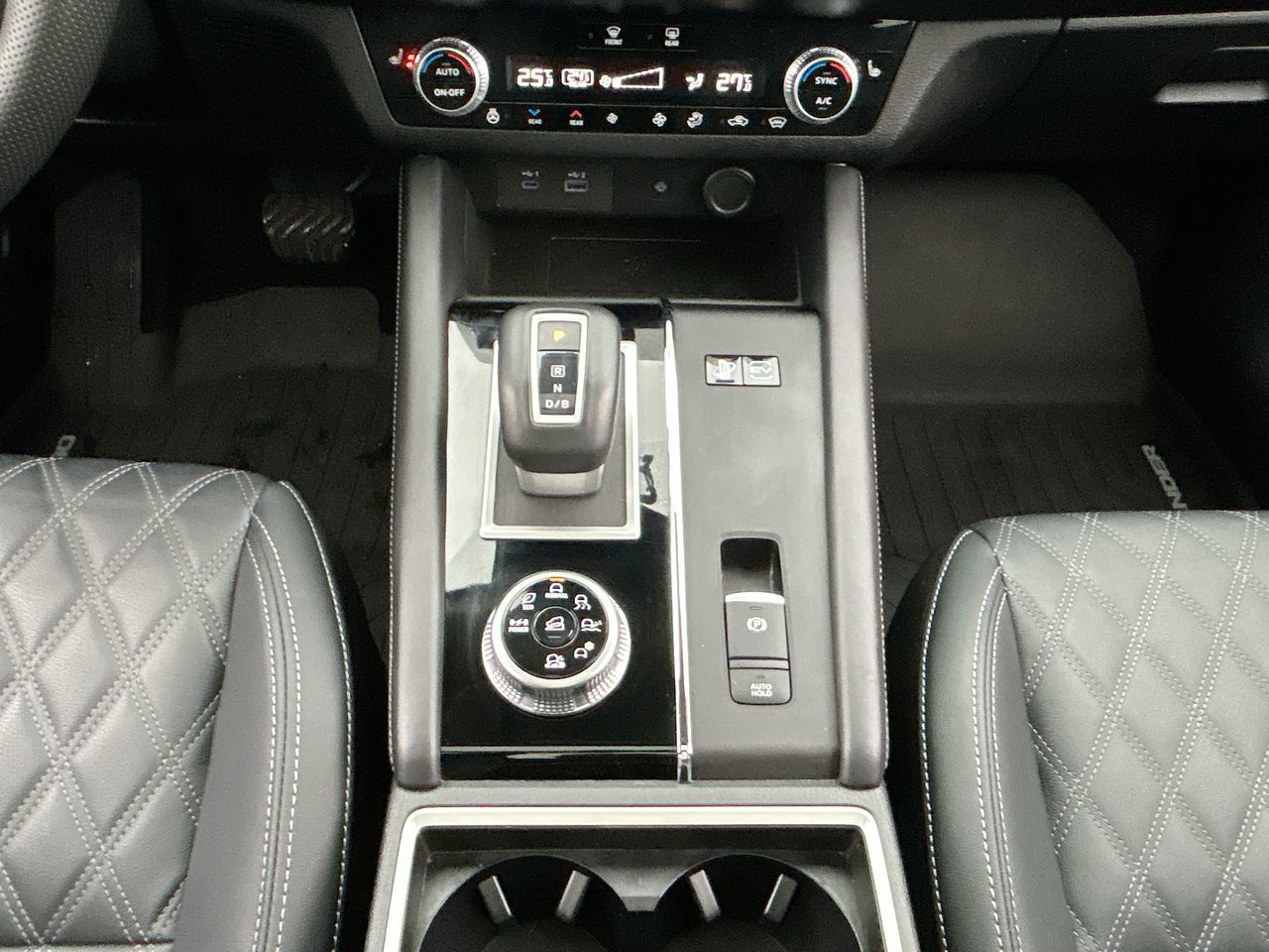 2024 Mitsubishi Outlander