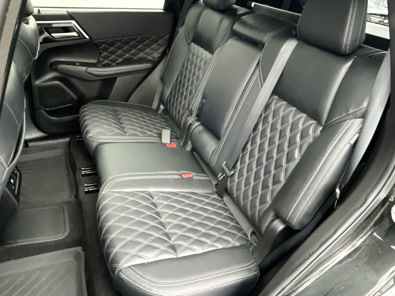 2024 Mitsubishi Outlander