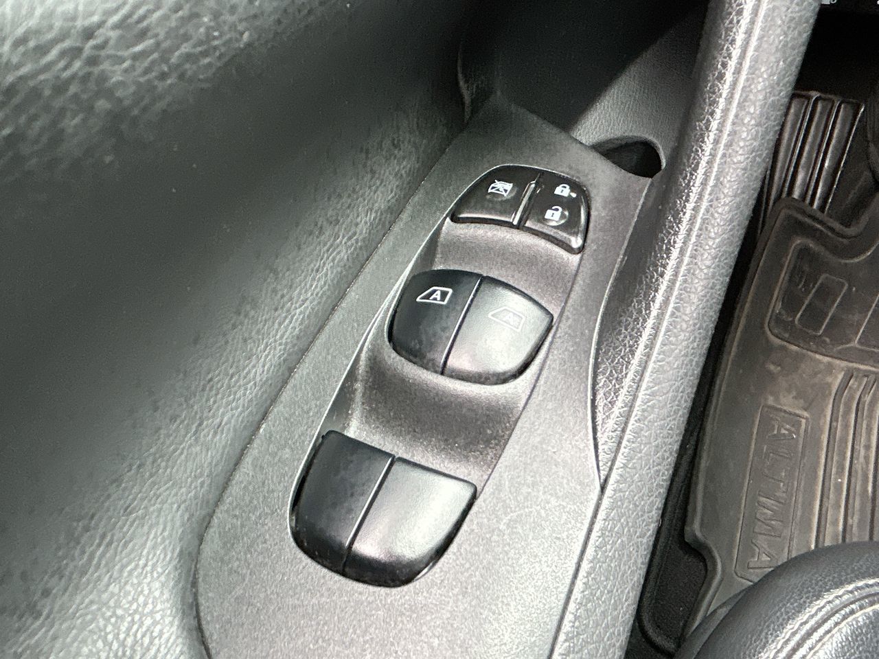 2017  Altima