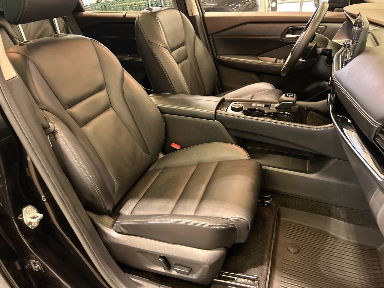 2023 Nissan Rogue in Langley, British Columbia