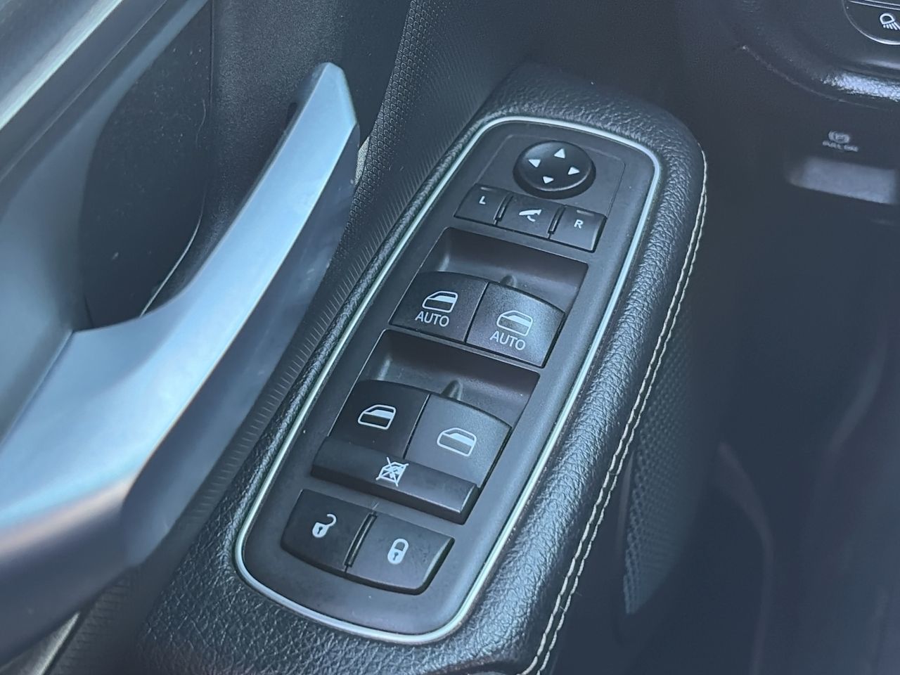2021 Ram RAM 1500 Crew Cab 4x2 (DT)