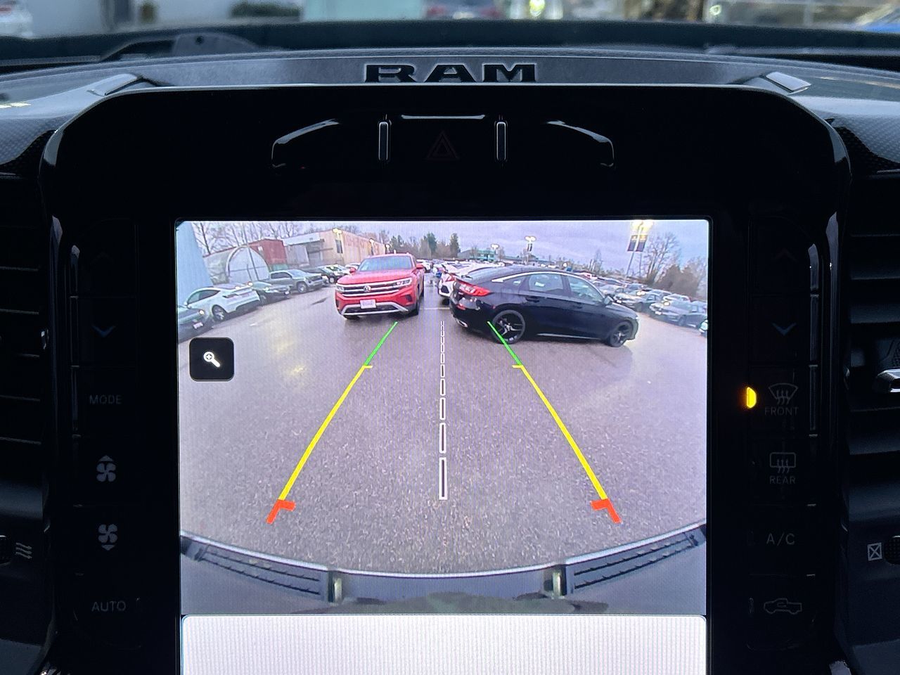 Ram RAM 1500 Crew Cab 4x4 (DT)  2022 à Langley, Colombie-Britannique