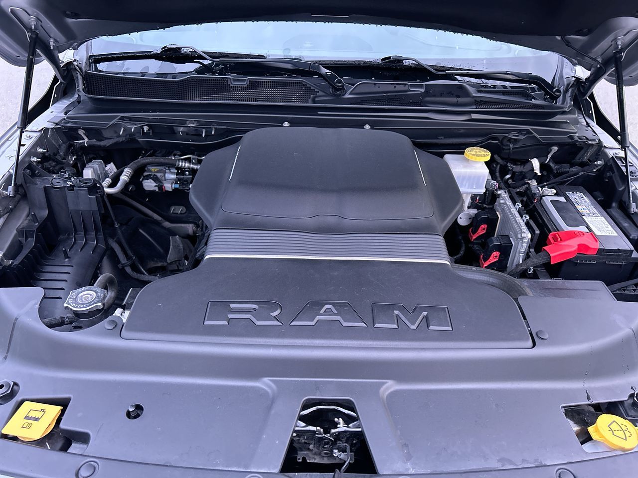 Ram RAM 1500 Crew Cab 4x4 (DT)  2022 à Langley, Colombie-Britannique