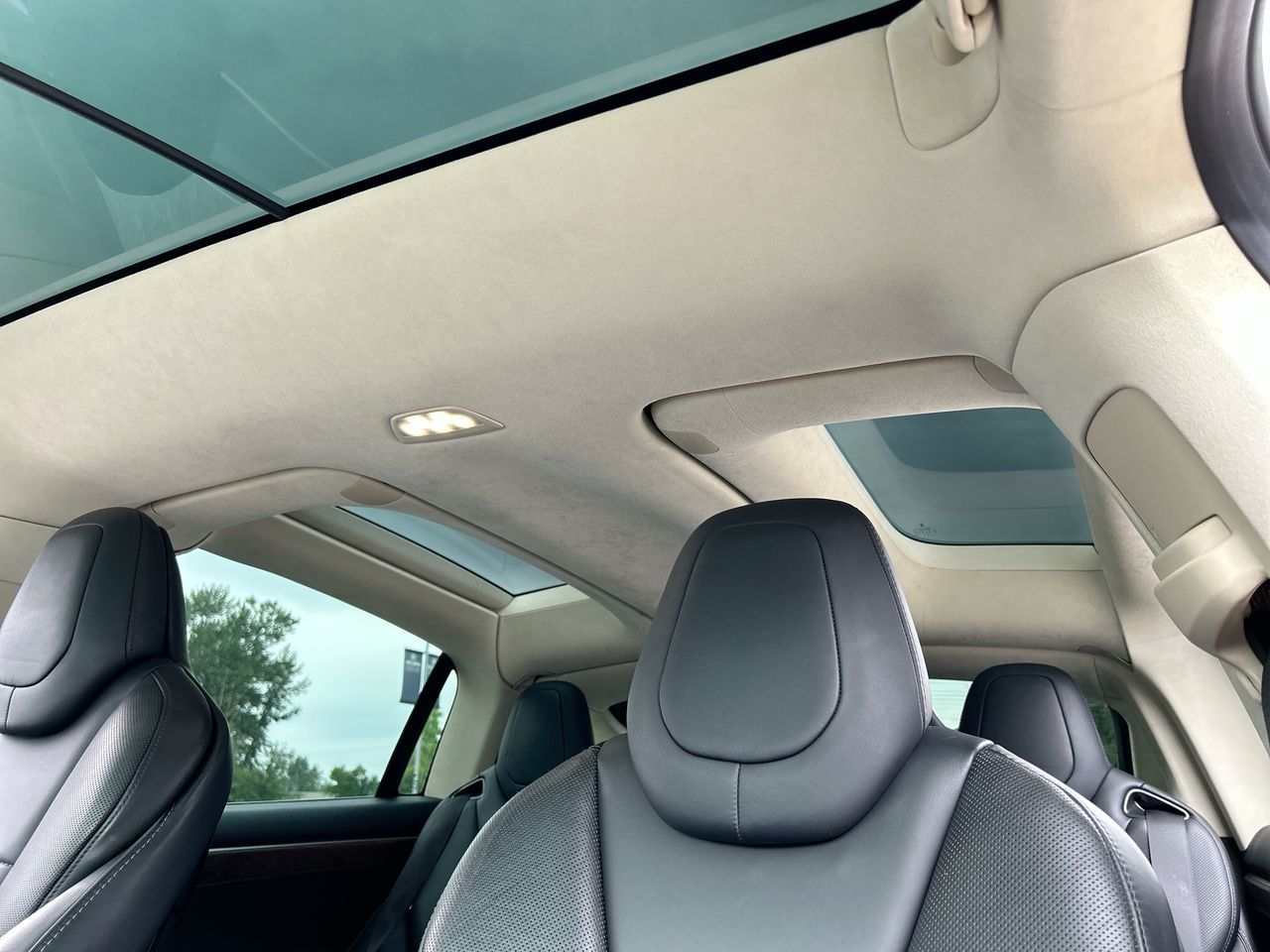 Tesla Model X  2016 à Langley, Colombie-Britannique