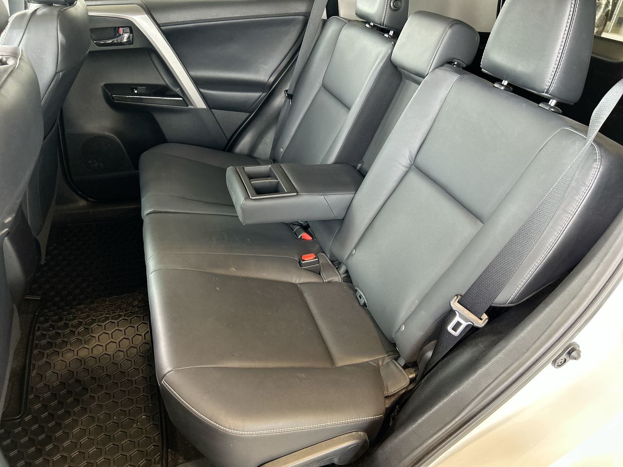 Toyota RAV4  2018 à Langley, Colombie-Britannique