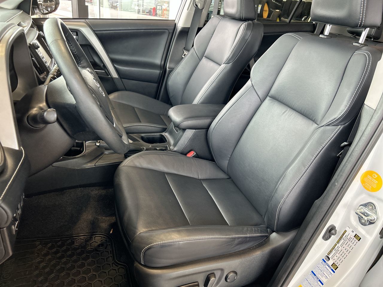 Toyota RAV4  2018 à Langley, Colombie-Britannique