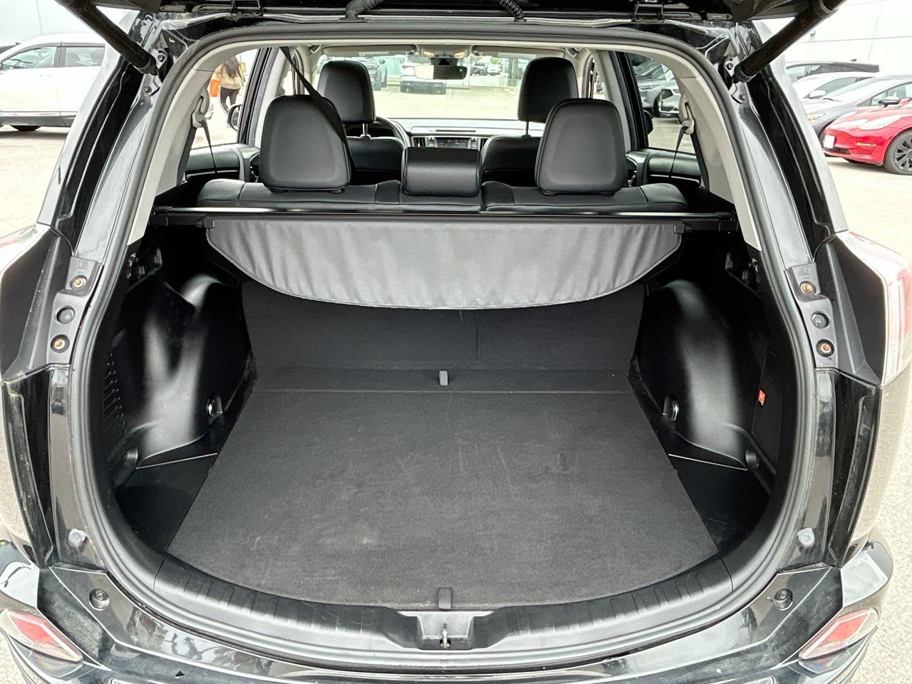 2018  RAV4