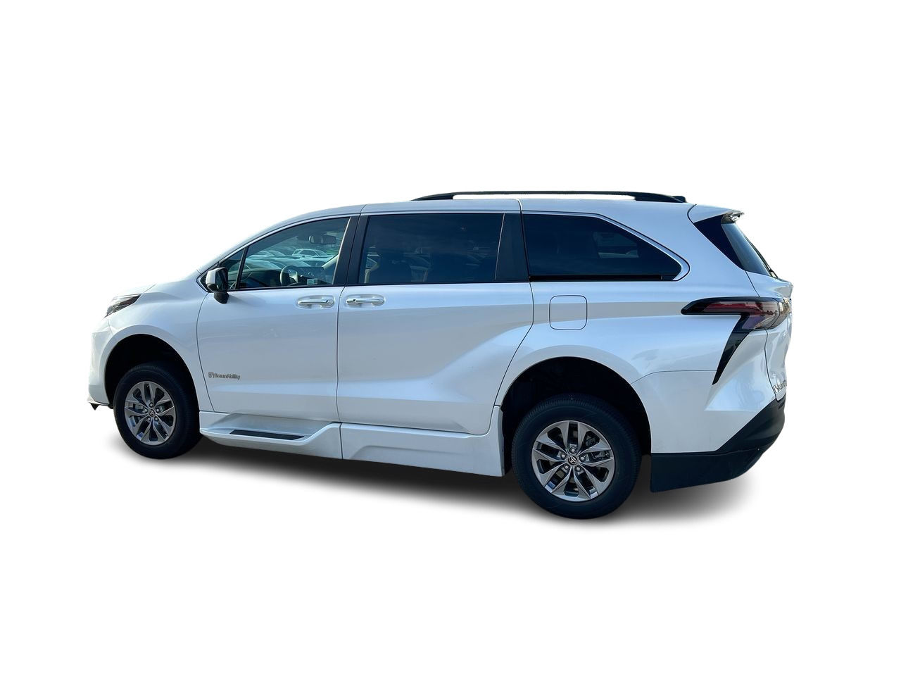 Toyota Sienna Hybrid  2023 à Langley, Colombie-Britannique