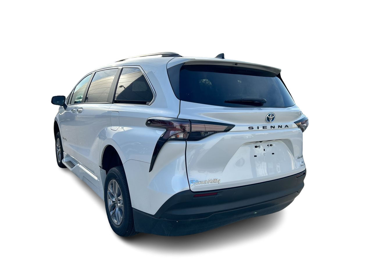 Toyota Sienna Hybrid  2023 à Langley, Colombie-Britannique