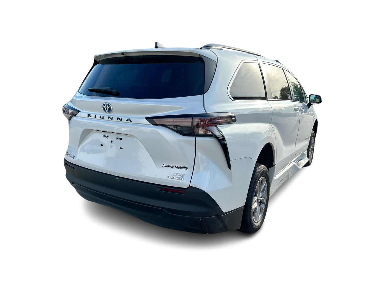 Toyota Sienna Hybrid  2023 à Langley, Colombie-Britannique