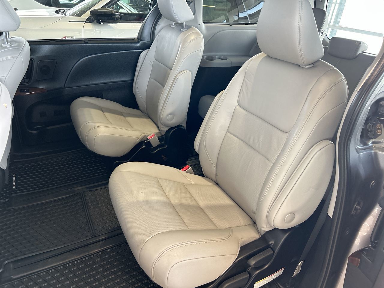2018  Sienna