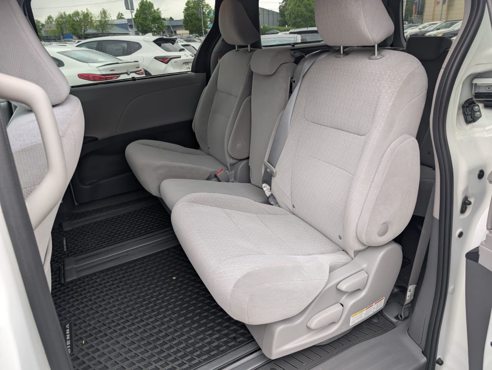 Toyota Sienna  2020 à Langley, Colombie-Britannique