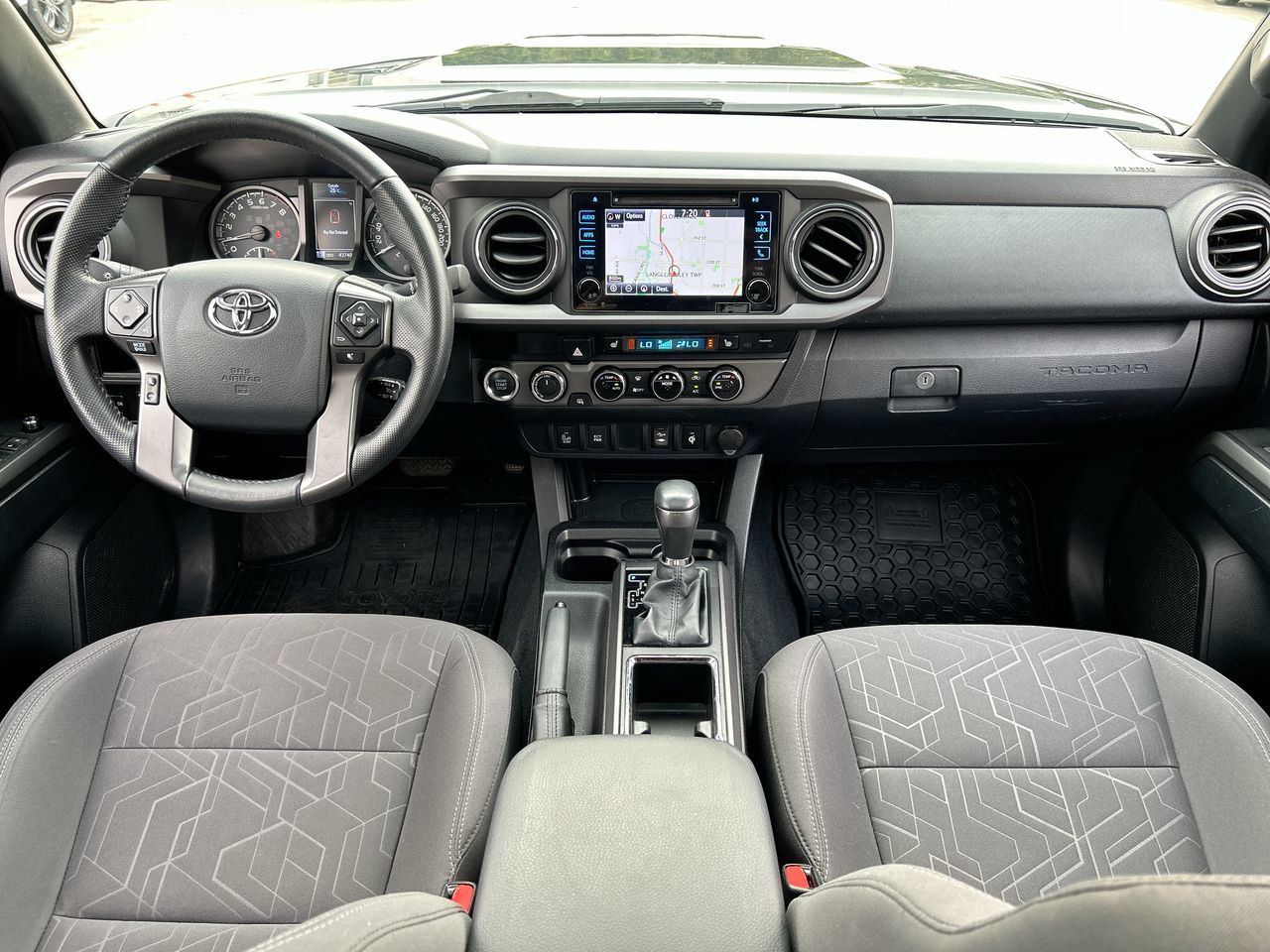 Toyota Tacoma  2016 à Langley, Colombie-Britannique
