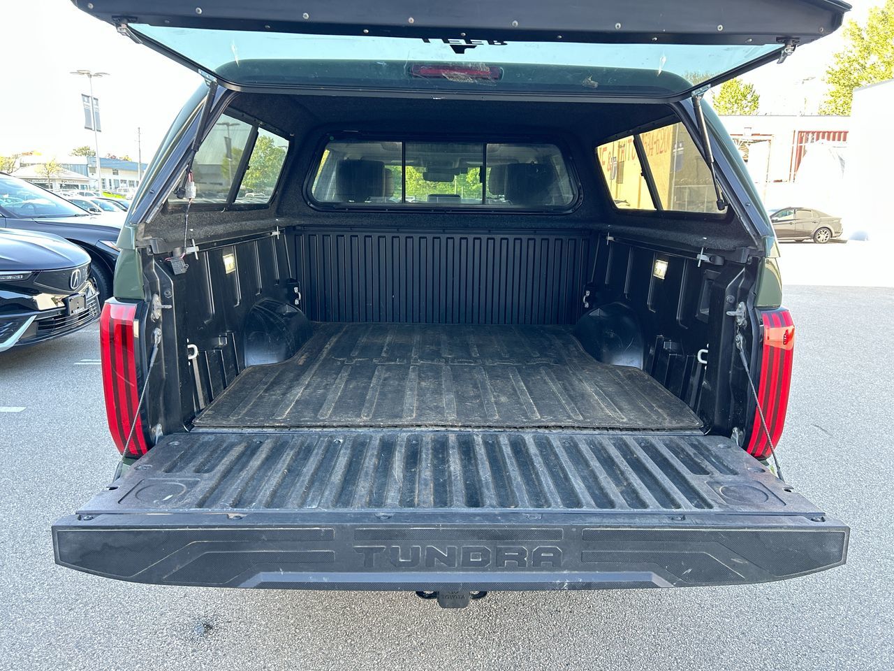 Toyota TUNDRA HYBRID  2022 à Langley, Colombie-Britannique