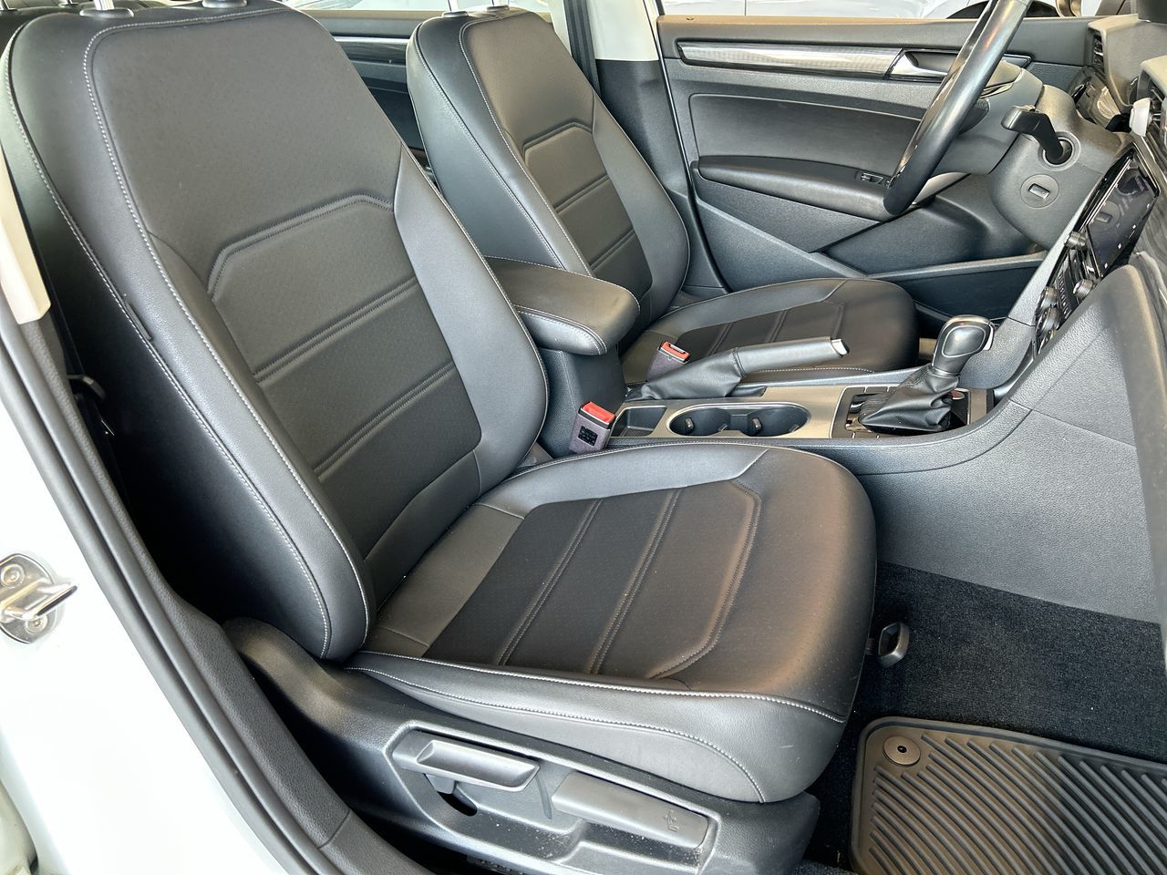 2020 Volkswagen Passat in Langley, British Columbia