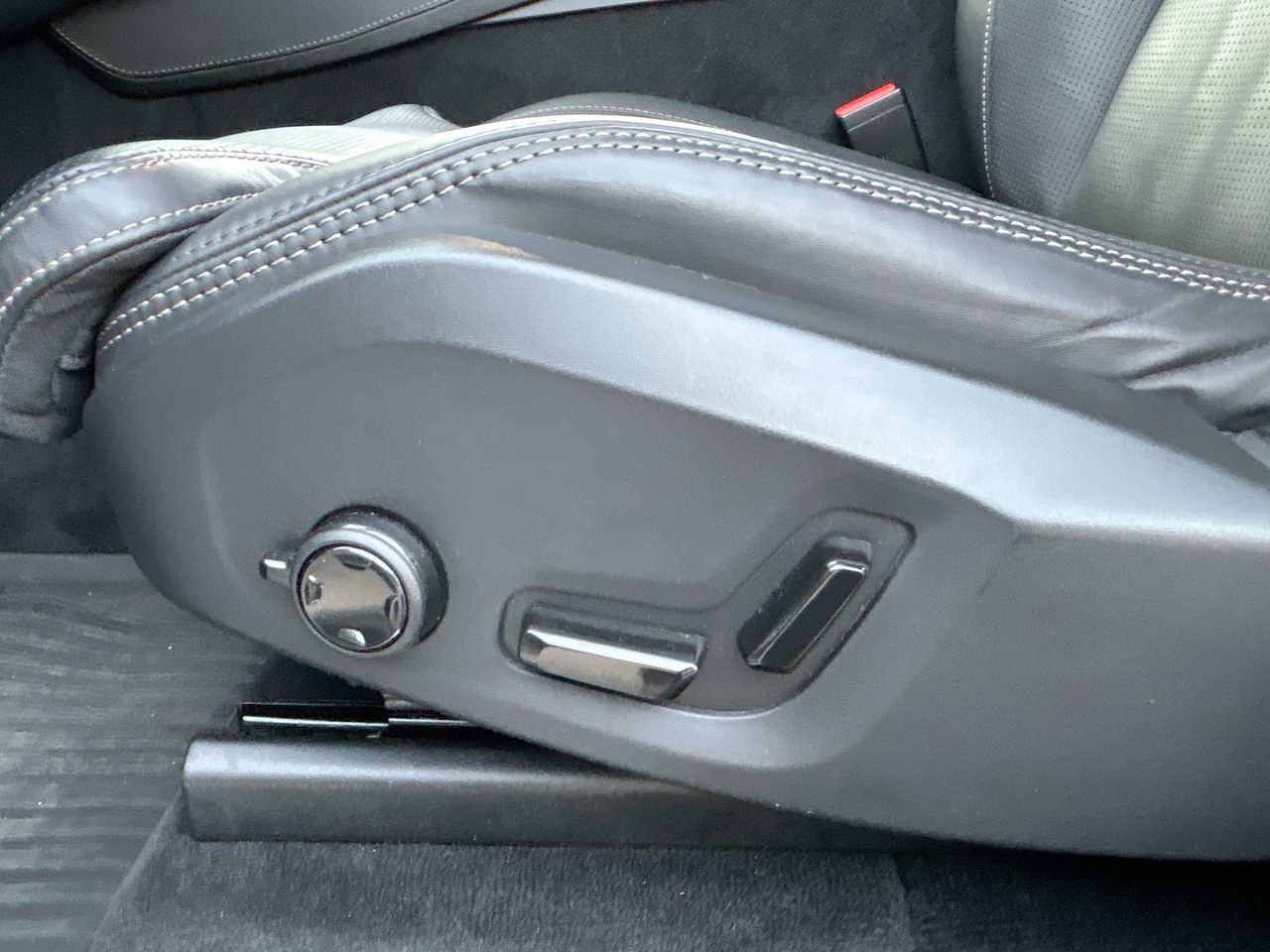 2025  XC90 Plug-In Hybrid