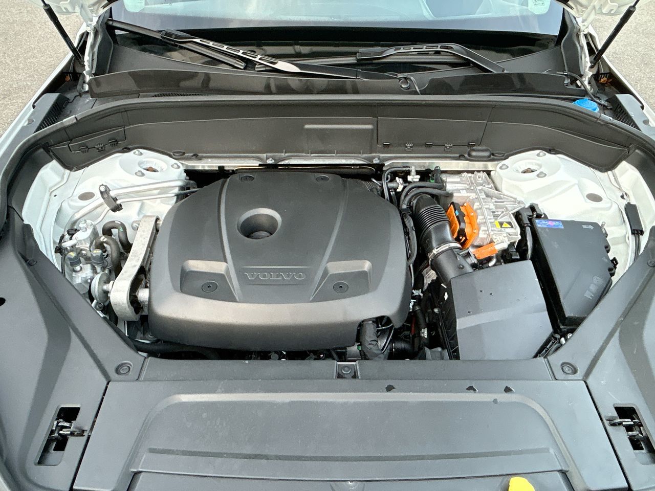 2025  XC90 Plug-In Hybrid