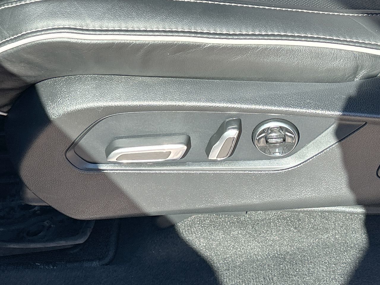 Acura MDX  2022