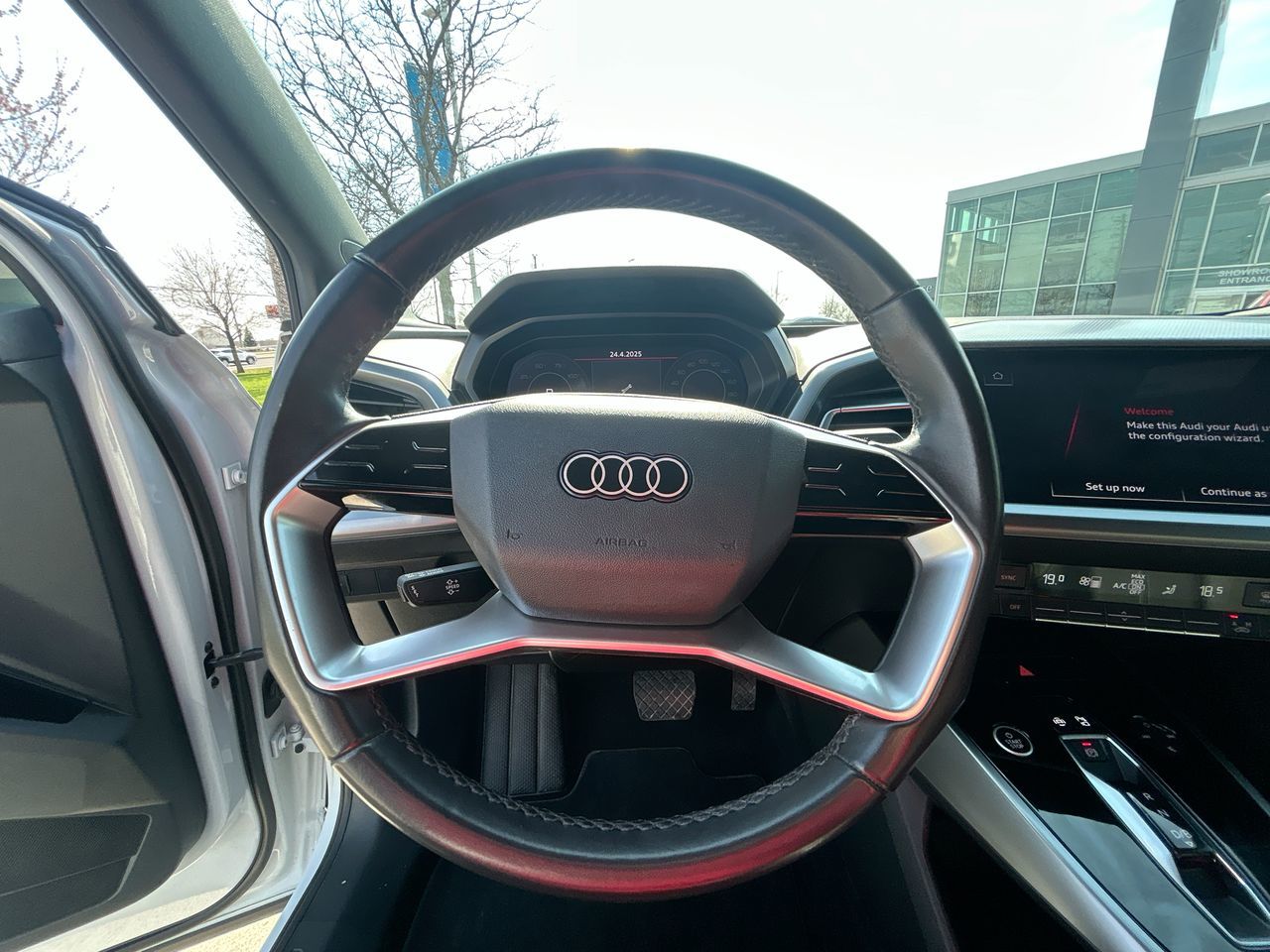 Audi Q4 e-tron  2024 à Scarborough, Ontario