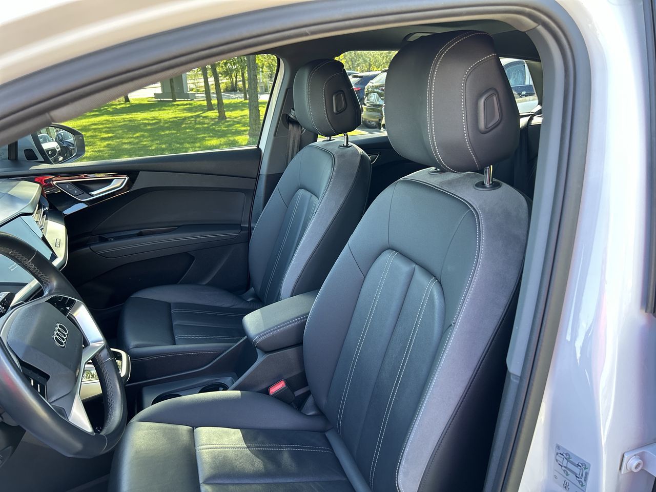 Audi Q4 e-tron  2024