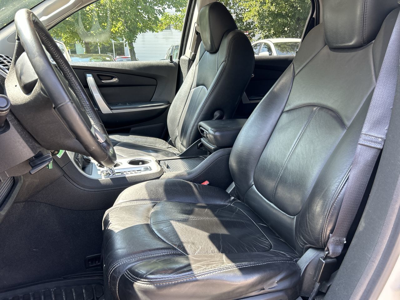 2011 GMC Acadia in Scarborough, Ontario