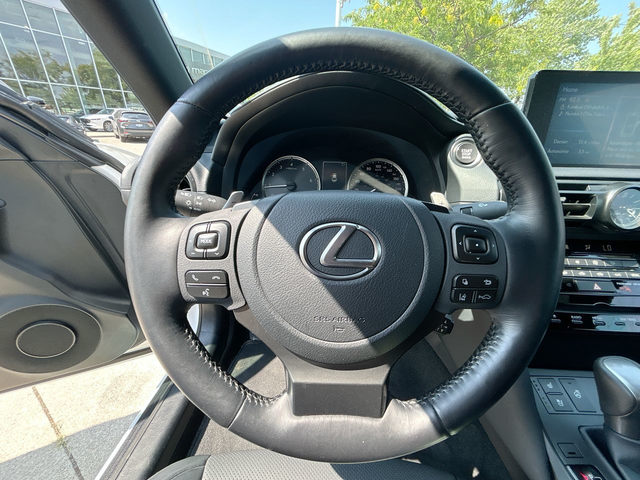 Lexus IS  2023 à Scarborough, Ontario