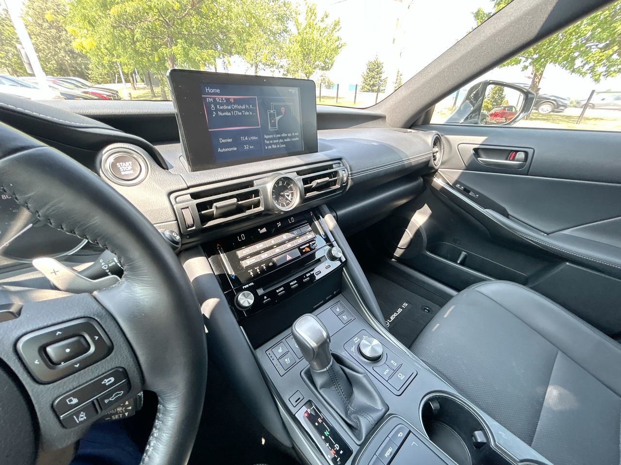 Lexus IS  2023 à Scarborough, Ontario
