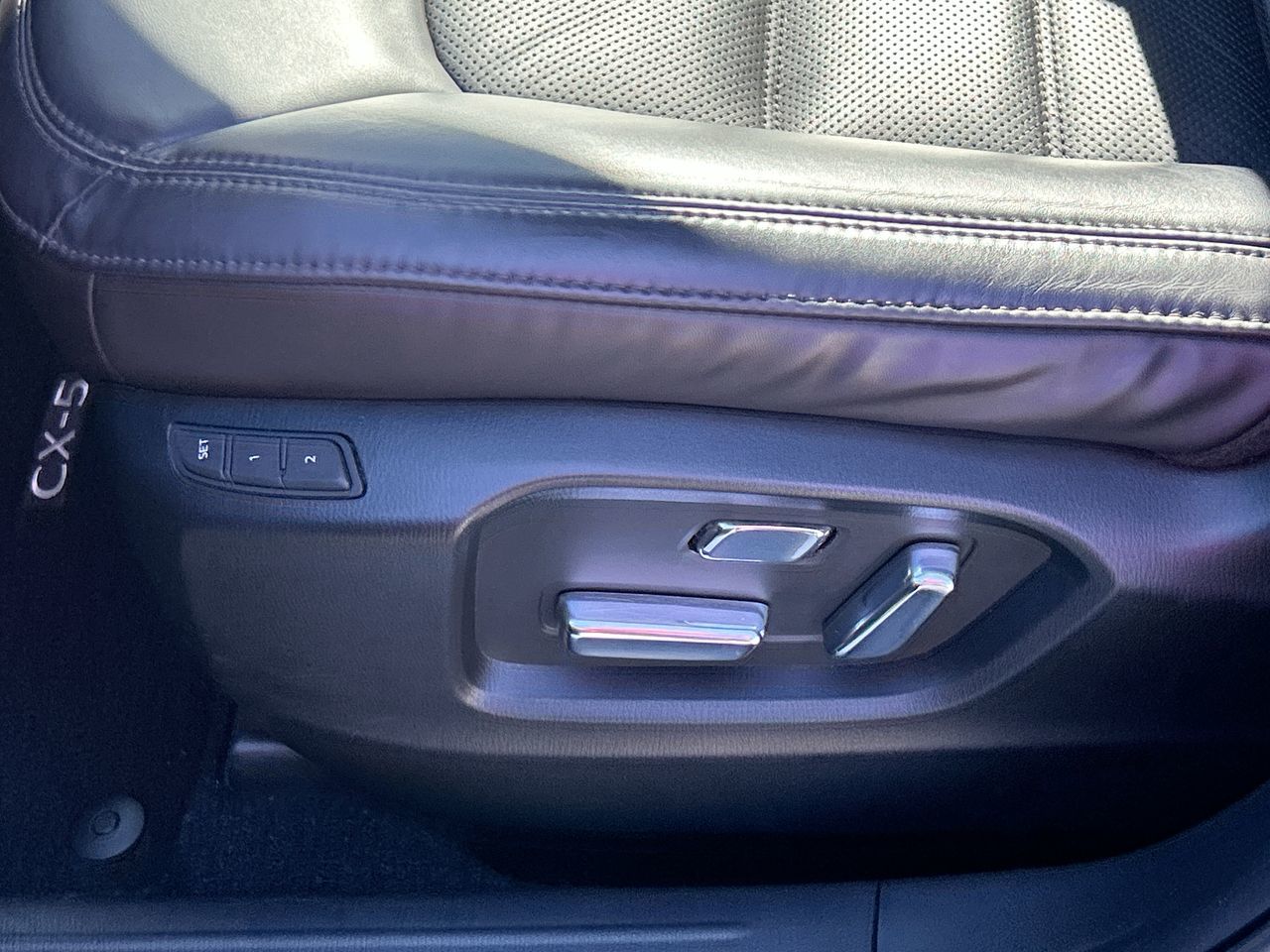 2022 Mazda CX-5 in Scarborough, Ontario
