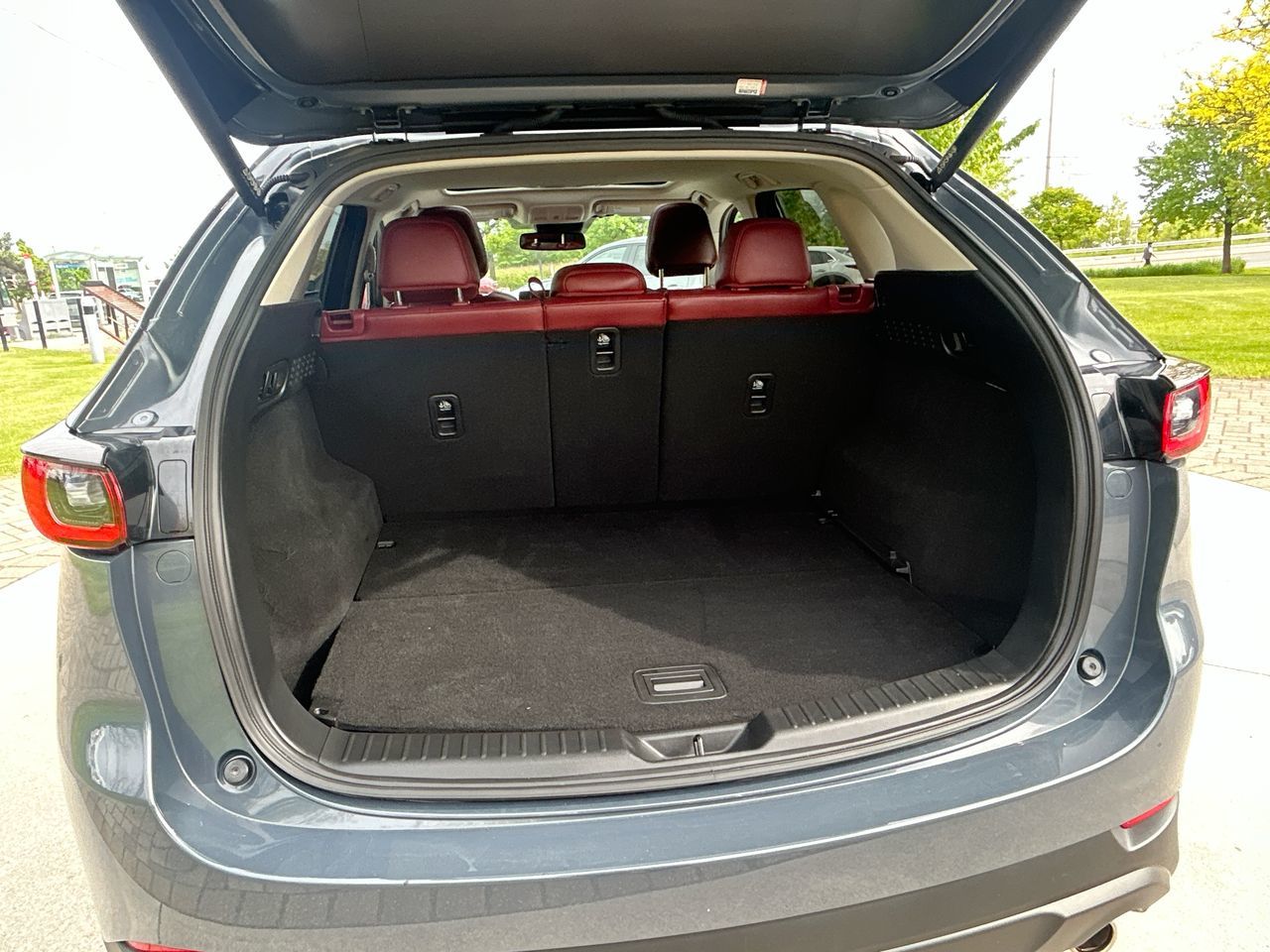 2023 Mazda CX-5 in Scarborough, Ontario