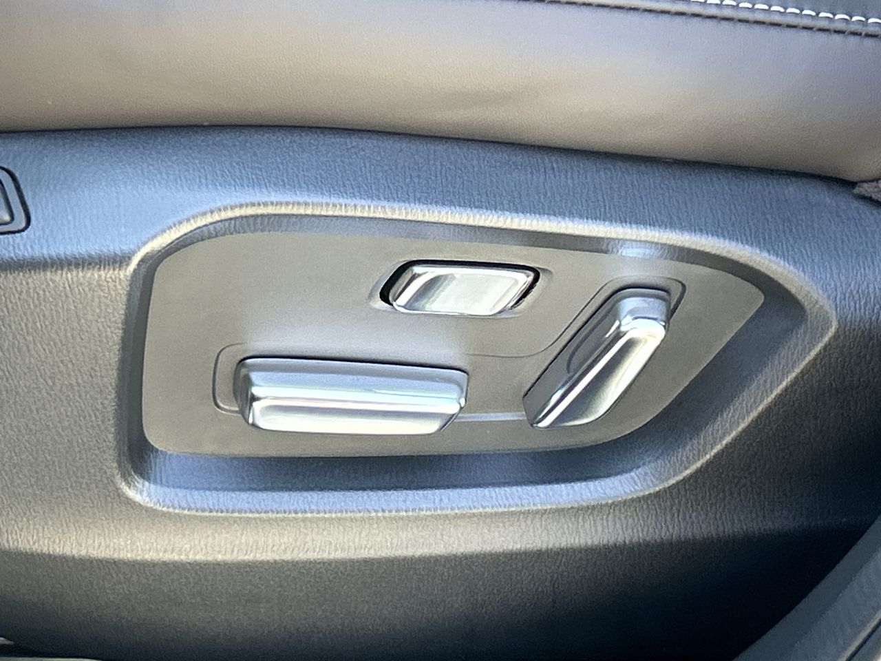 2025 Mazda CX-5 in Scarborough, Ontario