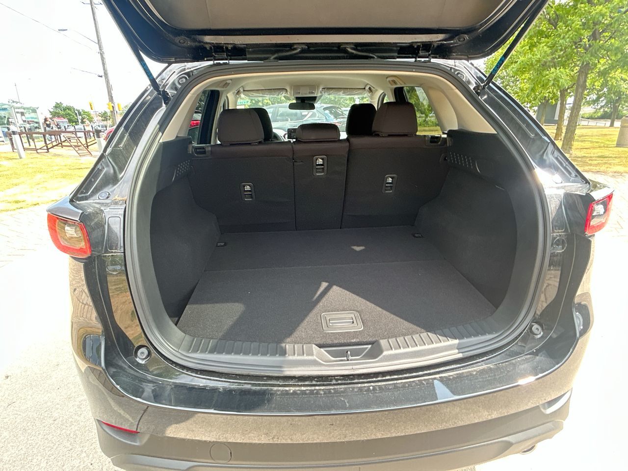 2025 Mazda CX-5 in Scarborough, Ontario