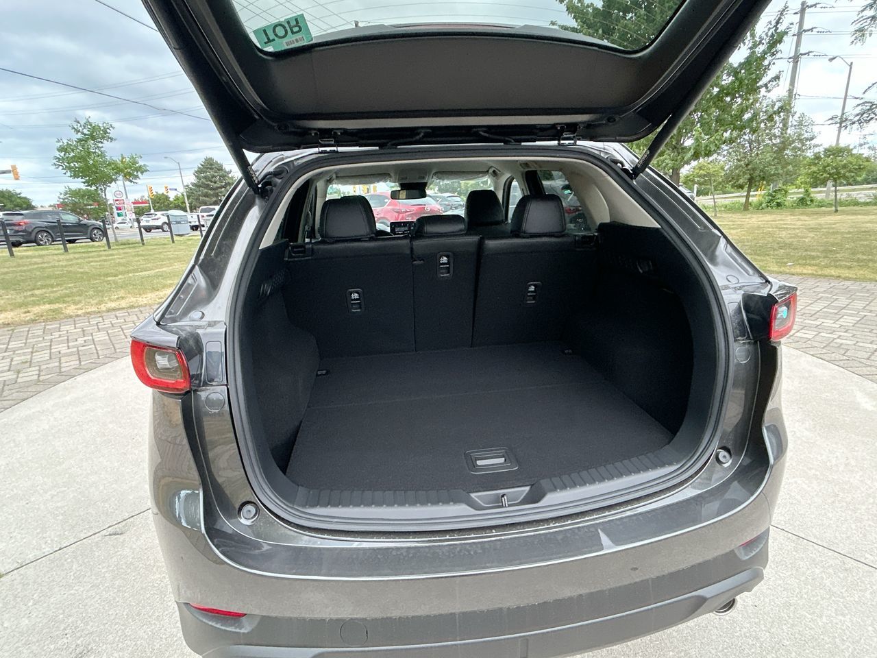 2025 Mazda CX-5 in Scarborough, Ontario