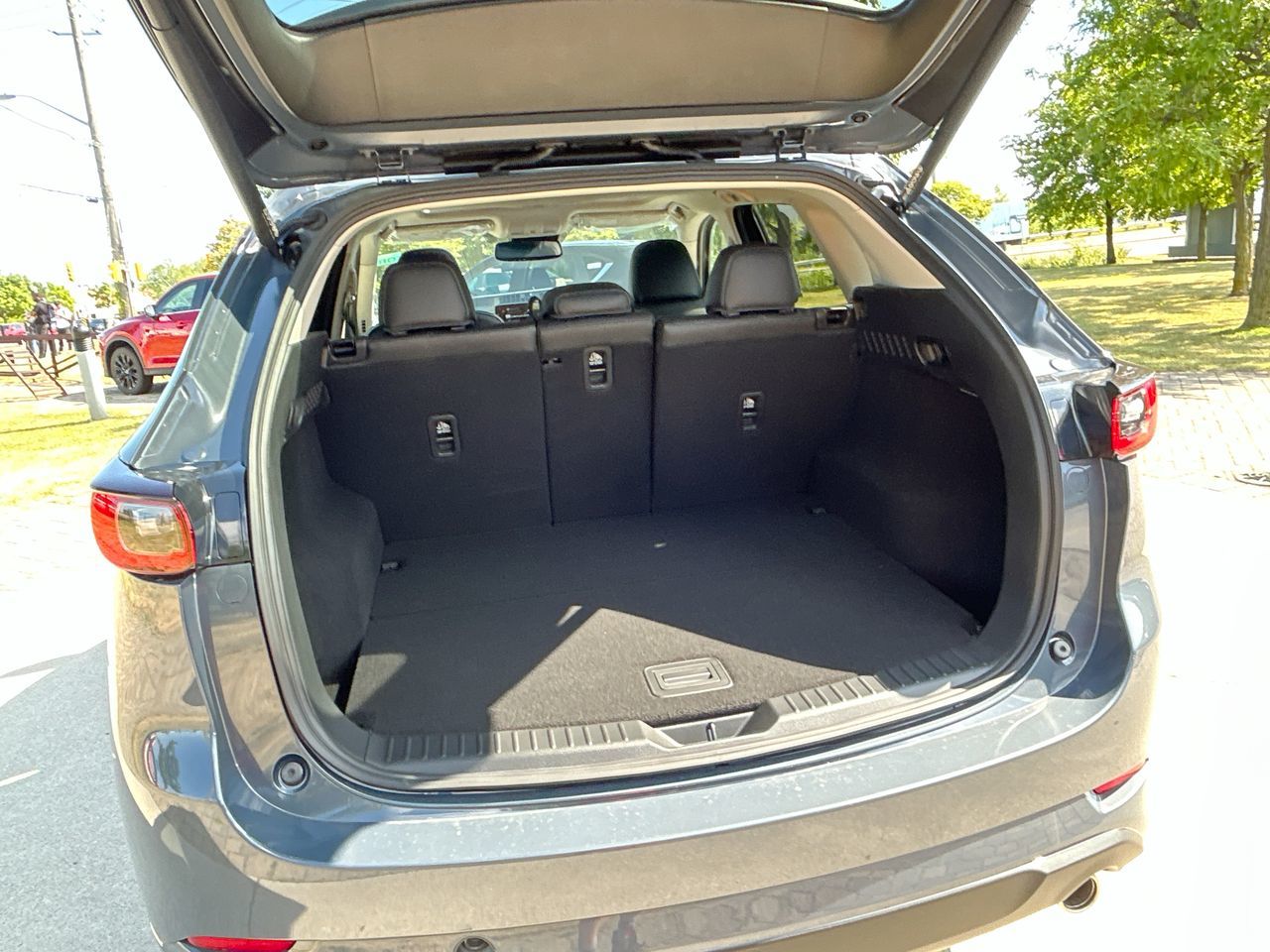 2025 Mazda CX-5 in Scarborough, Ontario