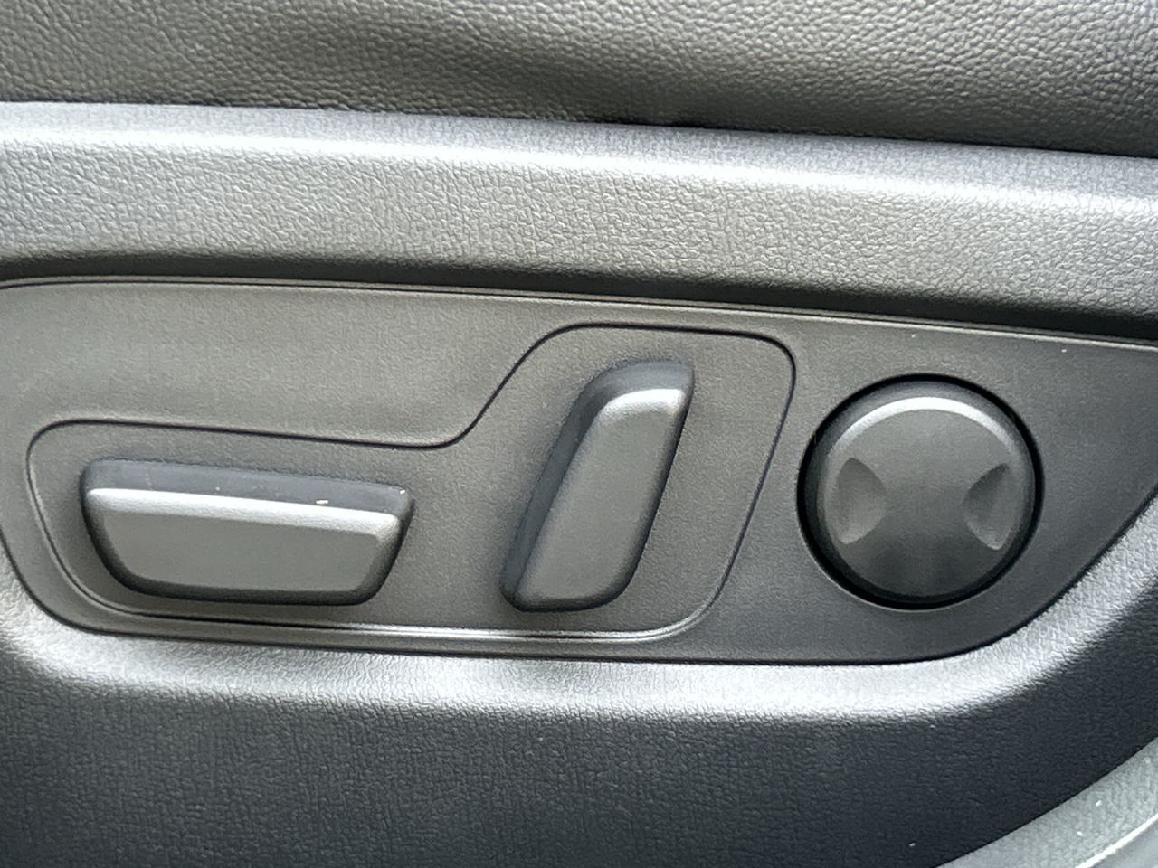 Mazda CX-50  2025