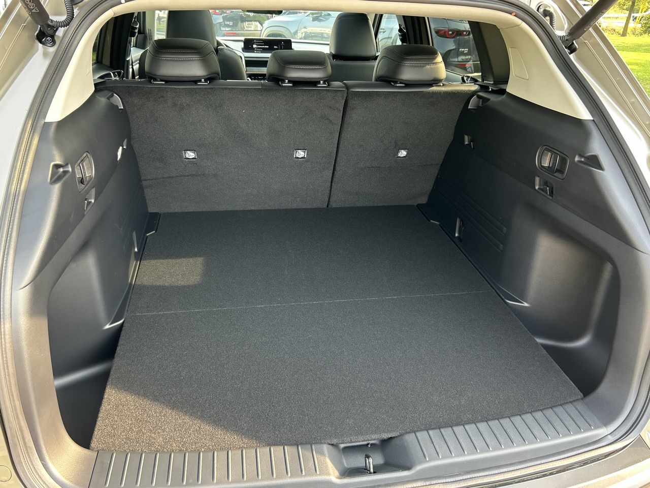 Mazda CX-50  2025