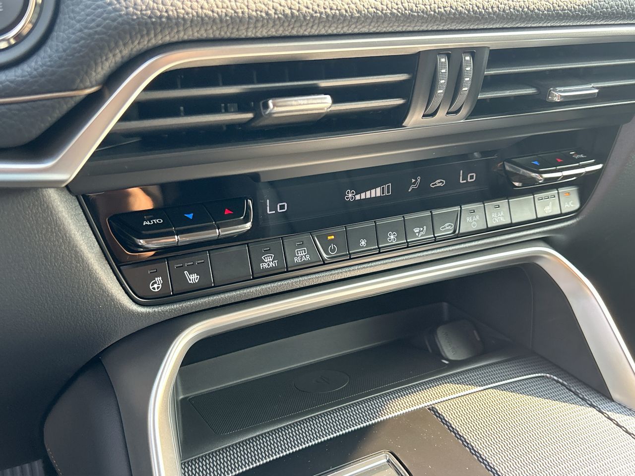 2025 Mazda CX-90 Hybrid in Scarborough, Ontario