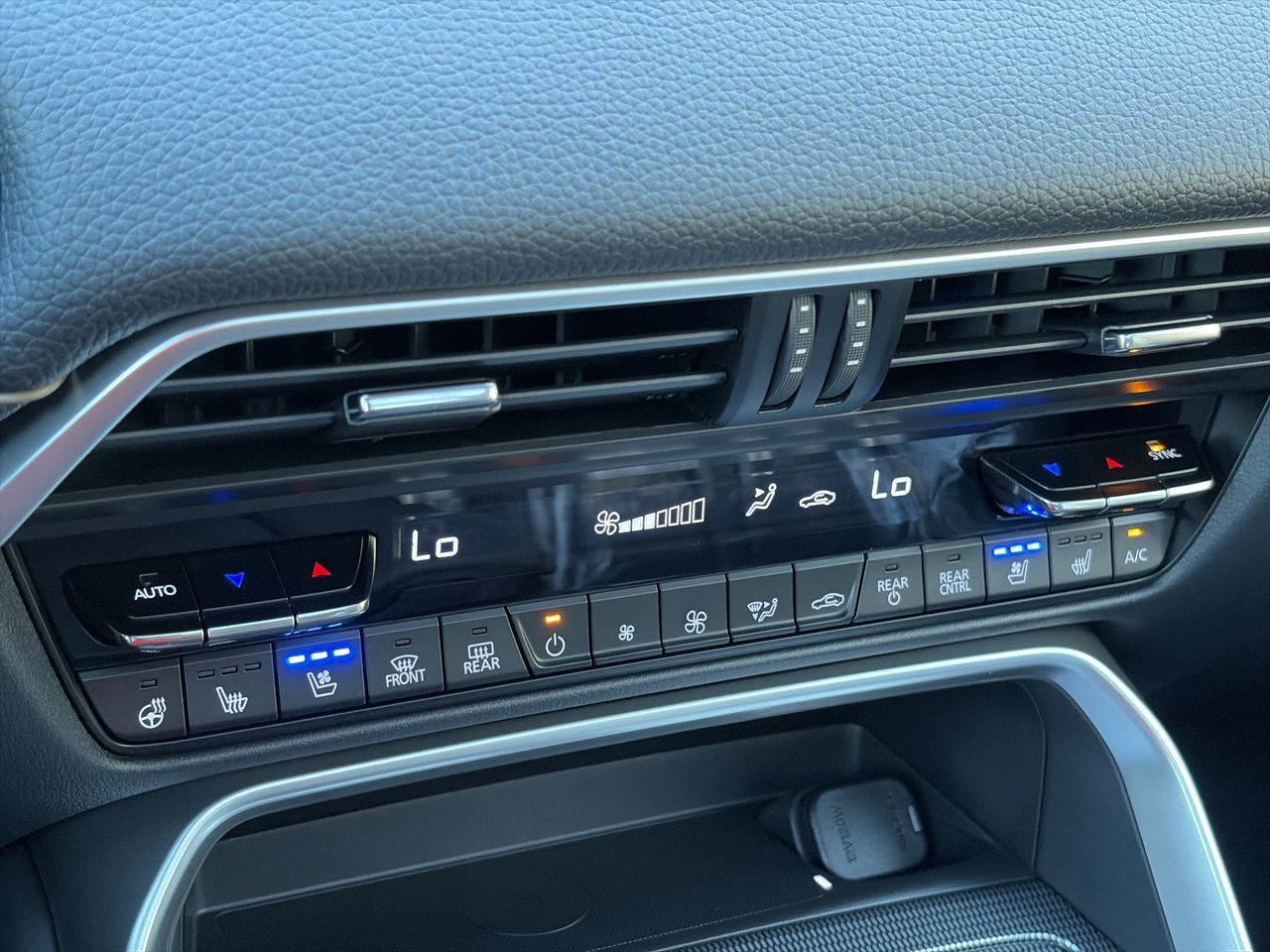 2026 Mazda CX-90 Mild Hybrid in Scarborough, Ontario