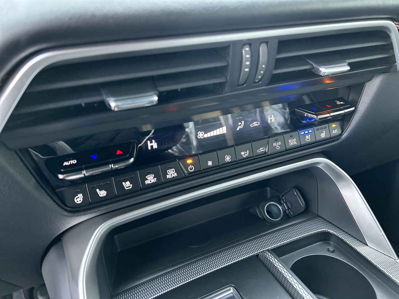 Mazda CX-90 Plug-In Hybrid  2026