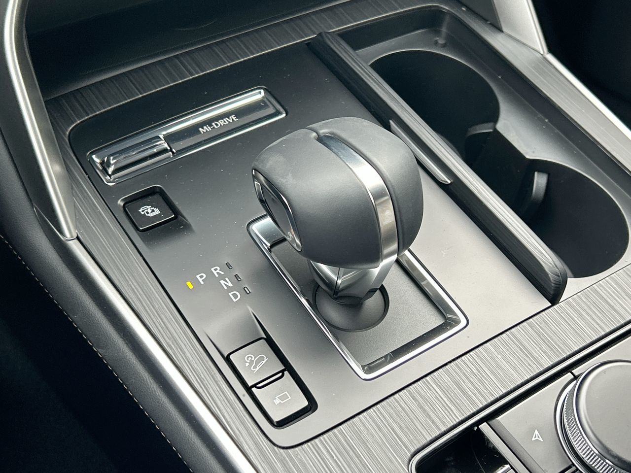 Mazda CX-90 Plug-In Hybrid  2026