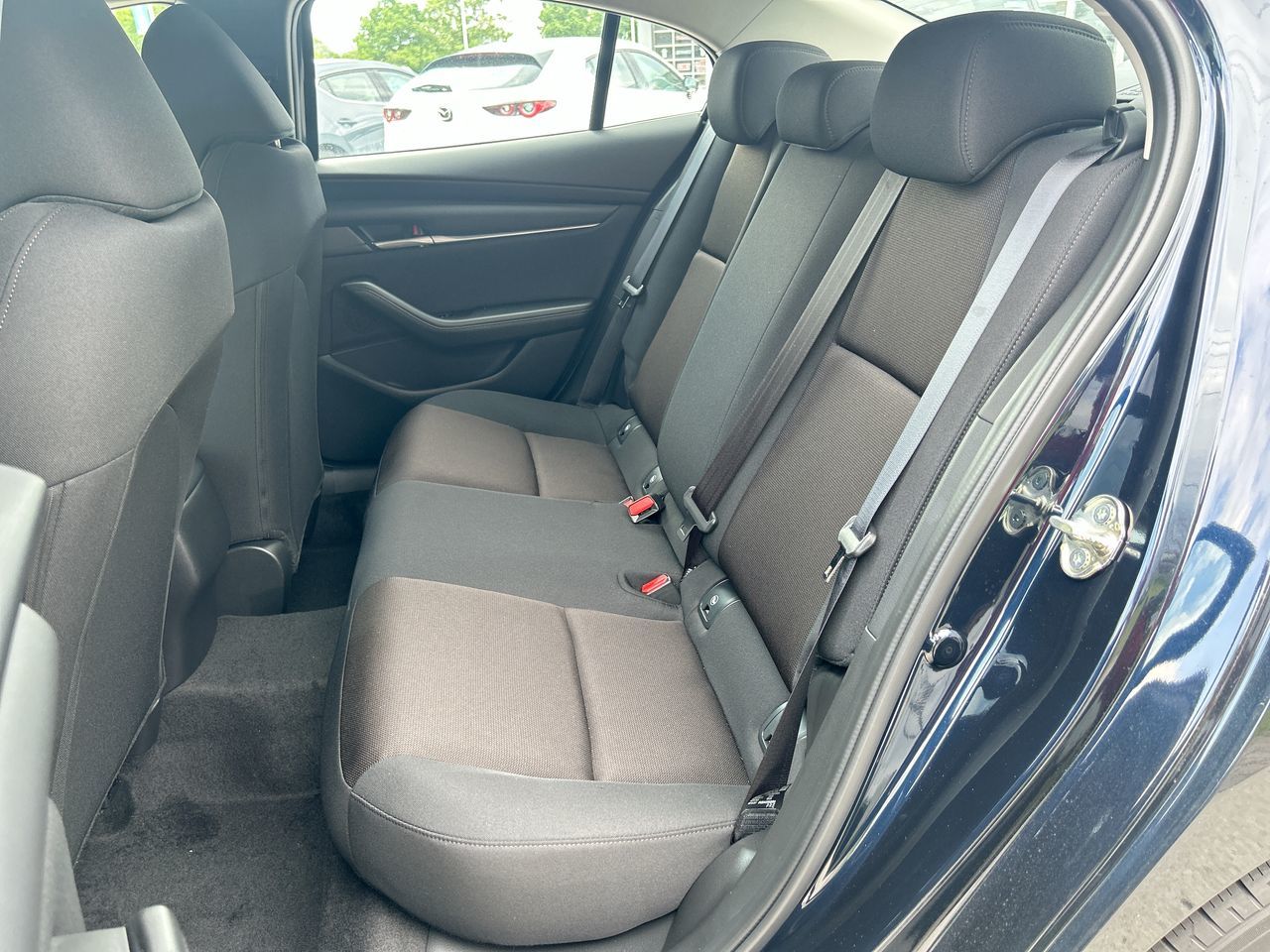Mazda 3  2025 à Scarborough, Ontario