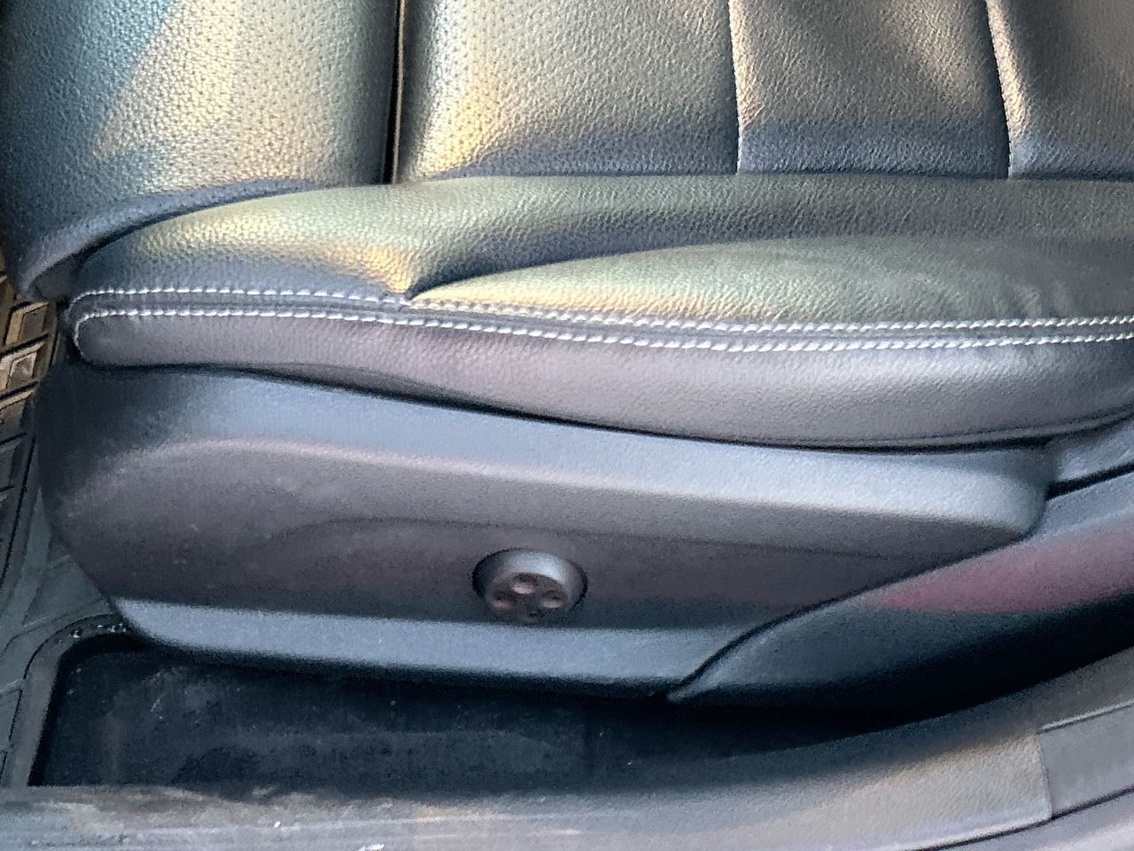 Mercedes-Benz C300  2020