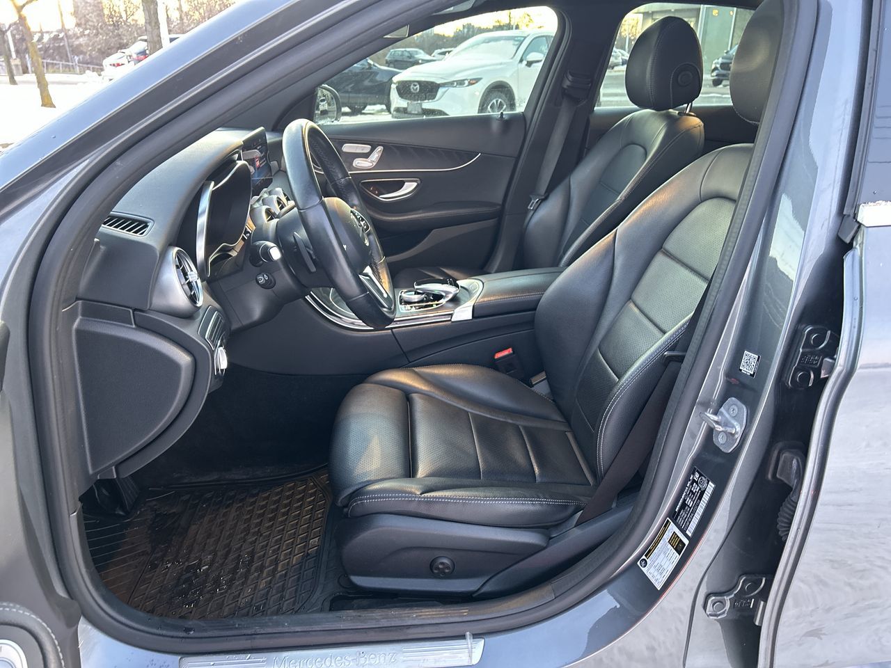 Mercedes-Benz C300  2020